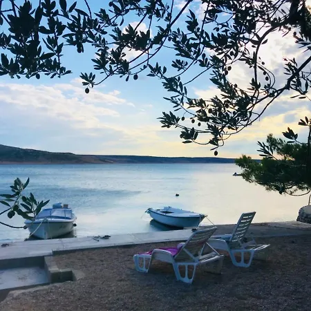 Marijana-direktno Na Moru Seline