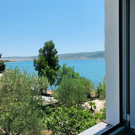 Apartment Marijana-direktno Na Moru