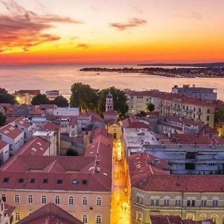 Apartment Marijana-direktno Na Moru *