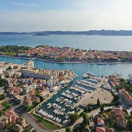 Apartment Marijana-direktno Na Moru *