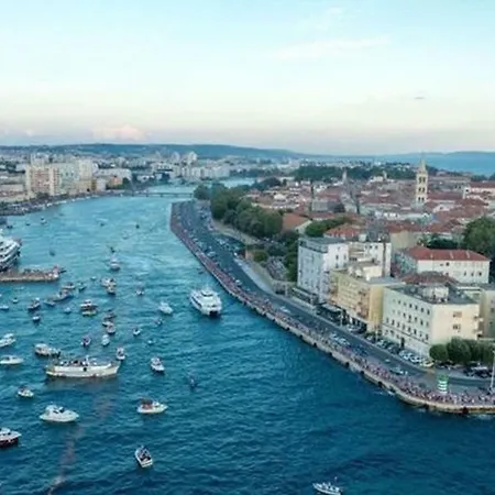 Apartment Marijana-direktno Na Moru Seline