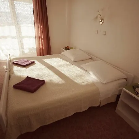 Marijana-direktno Na Moru Apartament *